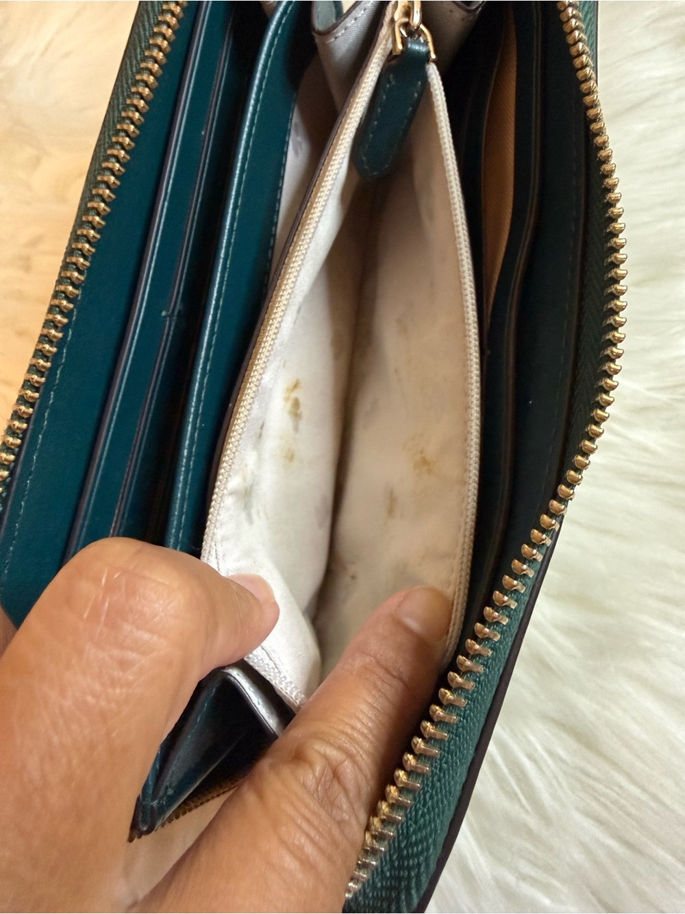 Kate Spade New York Two-Tone Teal and Light Blue Zip Wallet - Picture 13 of 13